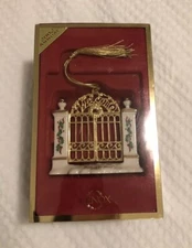 2002 Lenox Annual Ornament First Year in the New Home Garden/Front Gate in box