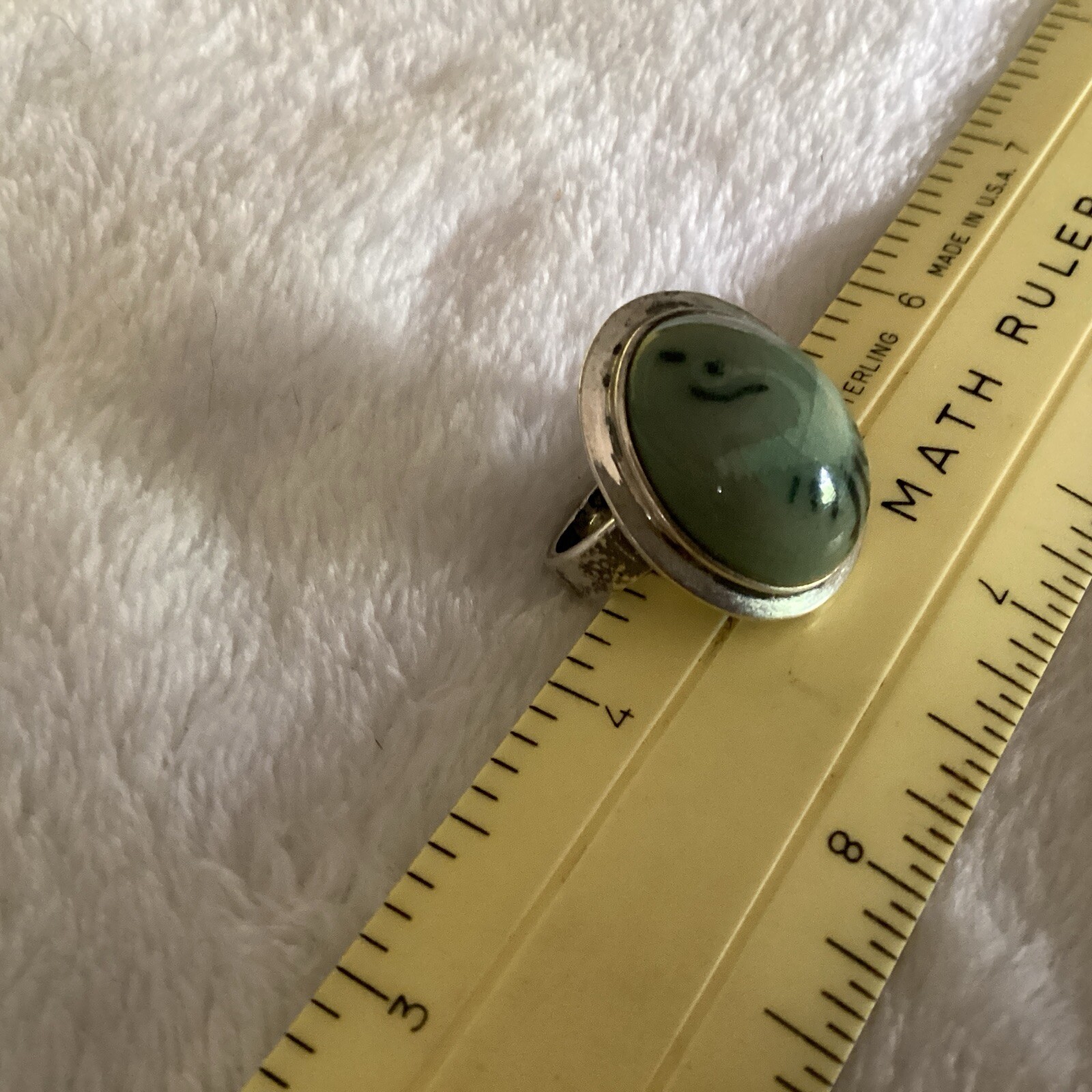 Green Gemstone Ring - Very Unique Pattern On Ston… - image 4