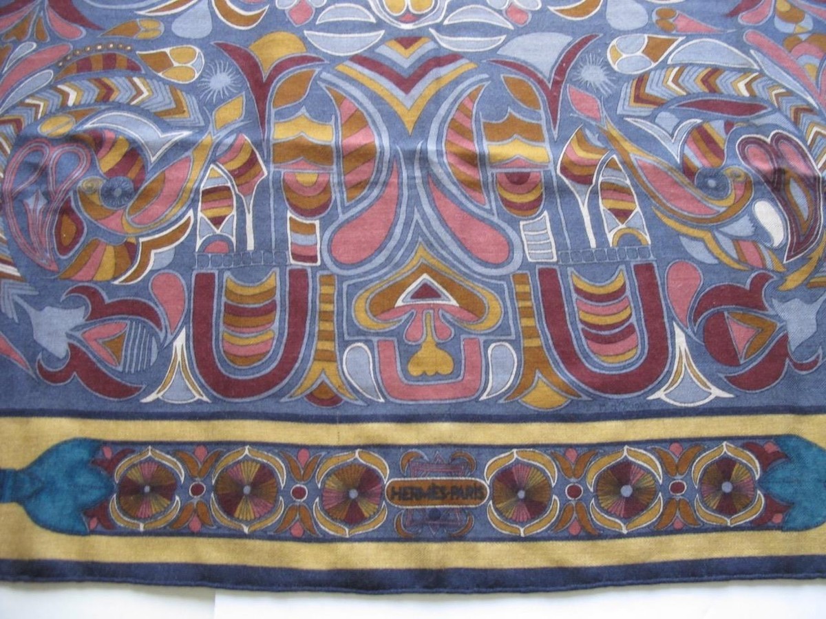 Foulard Carré Hermès 'Folklore' En Soie - Occasion - Multicouleur - Style Bandana