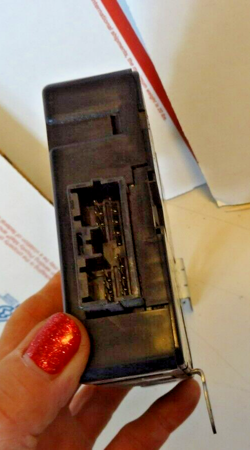 04 05 06 Kia Sorento Traction Control Module 954003E210 ETACS