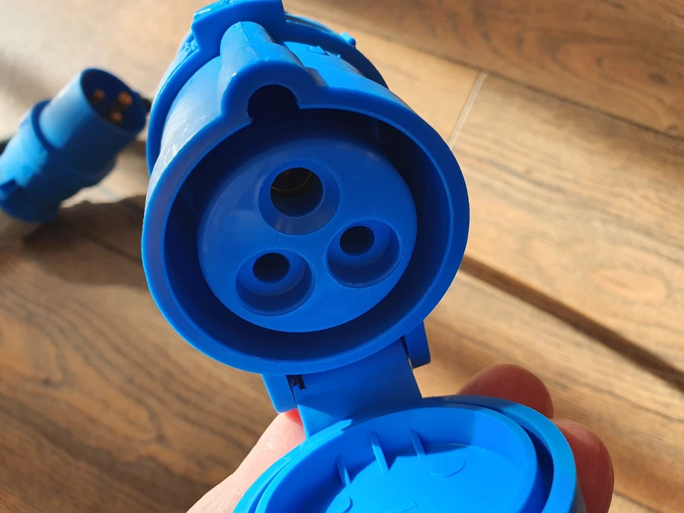 InLine Energy Meter Lite 16A 415V 3ph 1m Cable – 16A3P1MPIML16A3P1M - Image 3 of 4