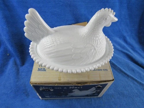 Indiana Glass Co. VTG Hen On a Nest #7155 Milk Glass Beaded Edge Dish VG++