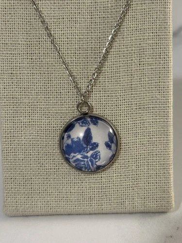 Silver Tone Blue & White Round Floral Charm Pendant Necklace w/ Cable Chain image 3