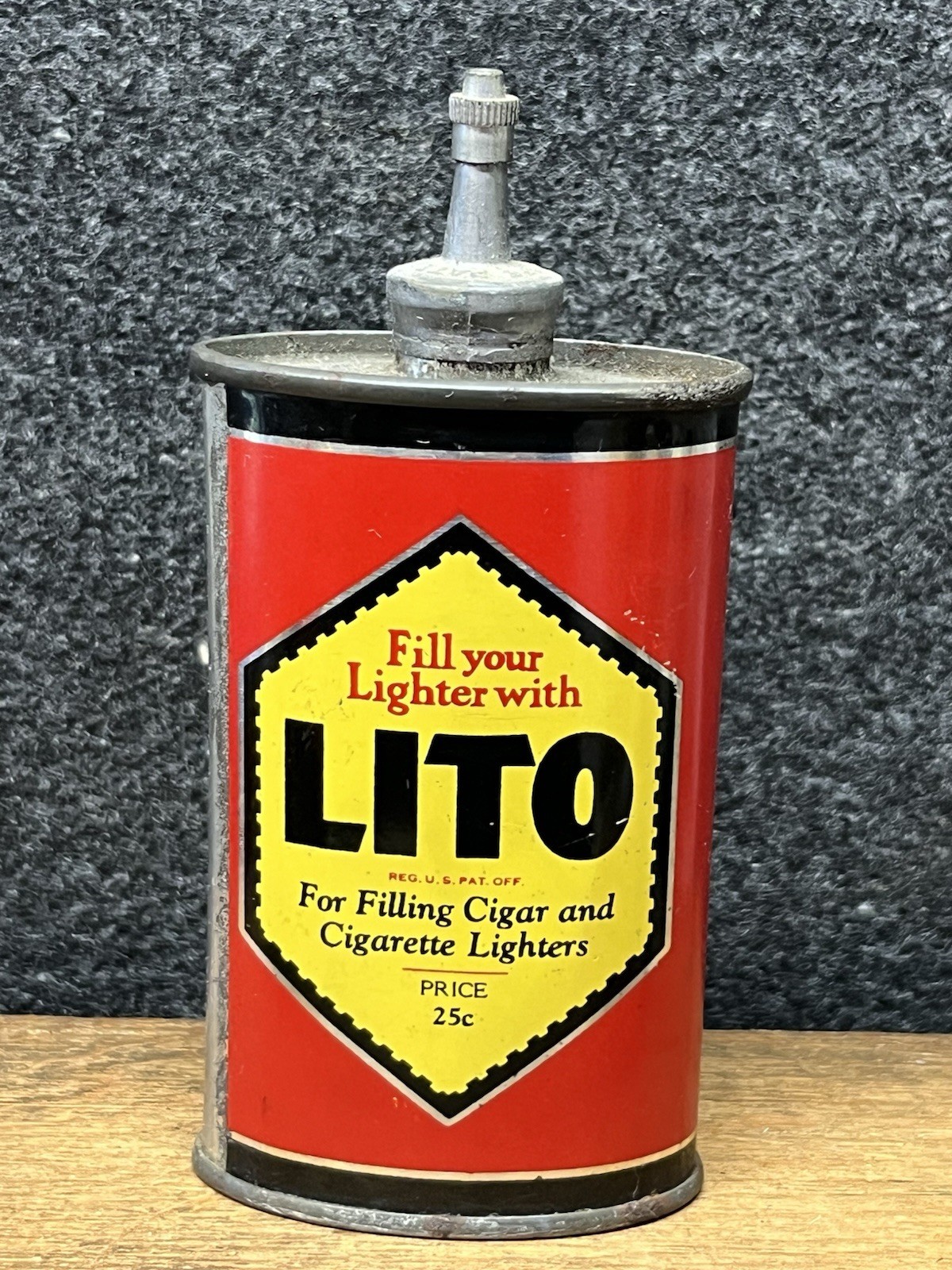 Fluid 25&cent; Lead Top Handy Oiler Oil Can