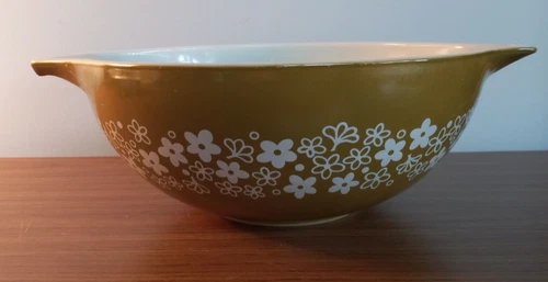 Vintage PYREX Spring Blossom/Crazy Daisy Cinderella 4 qt Mixing Bowl - 444