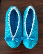 PLUSH  WARM HAND CROCHET SLIPPER SOCKS - SATIN BOWS/PEARLS - 7.5 - AVERAGE