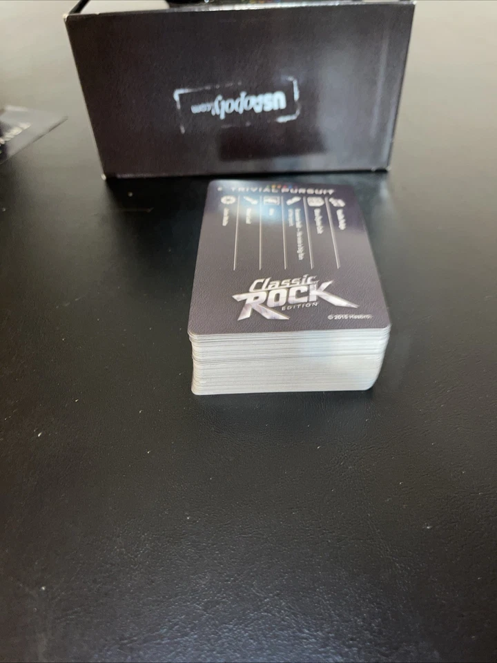 Trivial Pursuit Classic Rock Edition 2015 USAopoly Hasbro CIB Vgc - Image 4 of 4