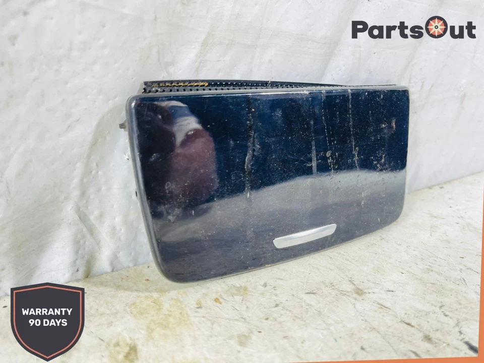 BMW 750LI XDRIVE F02 2010-2015 - Consola central delantera soporte para taza fabricante de equipos originales Foto 2 de 4