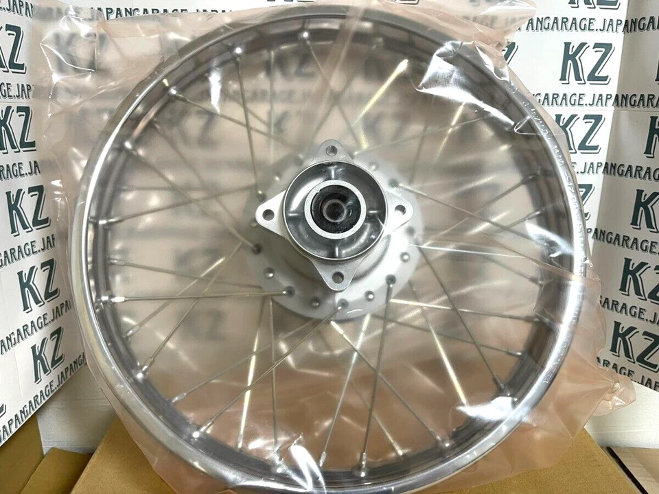 HONDA Genuine COMPLETE REAR WHEEL 1985-2013 XR100R / CRF100 42650-KN4-A61 NEW Foto 2 de 3
