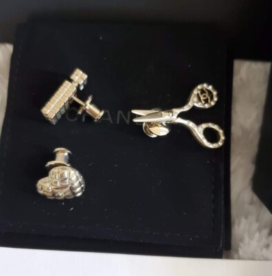 ssimmttong⭐︎正規品CHANEL ピンバッチ3点セット ssimmttong様