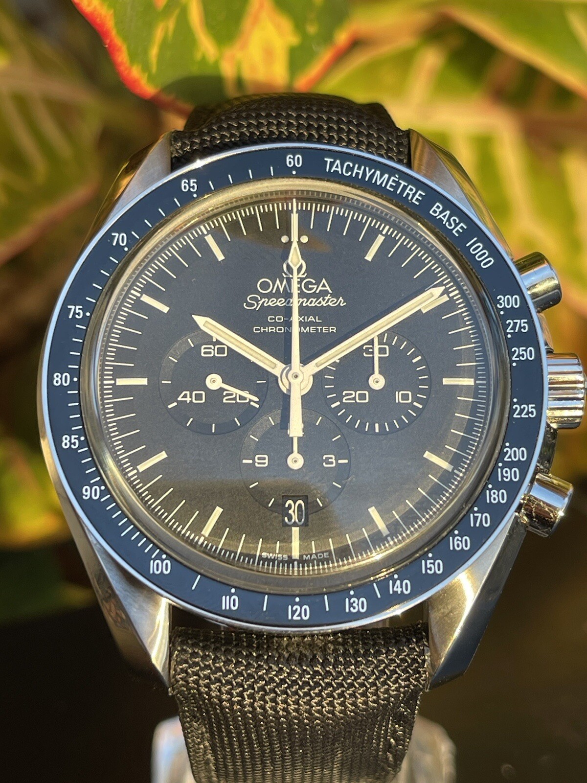 omega speedmaster 44mm coaxial