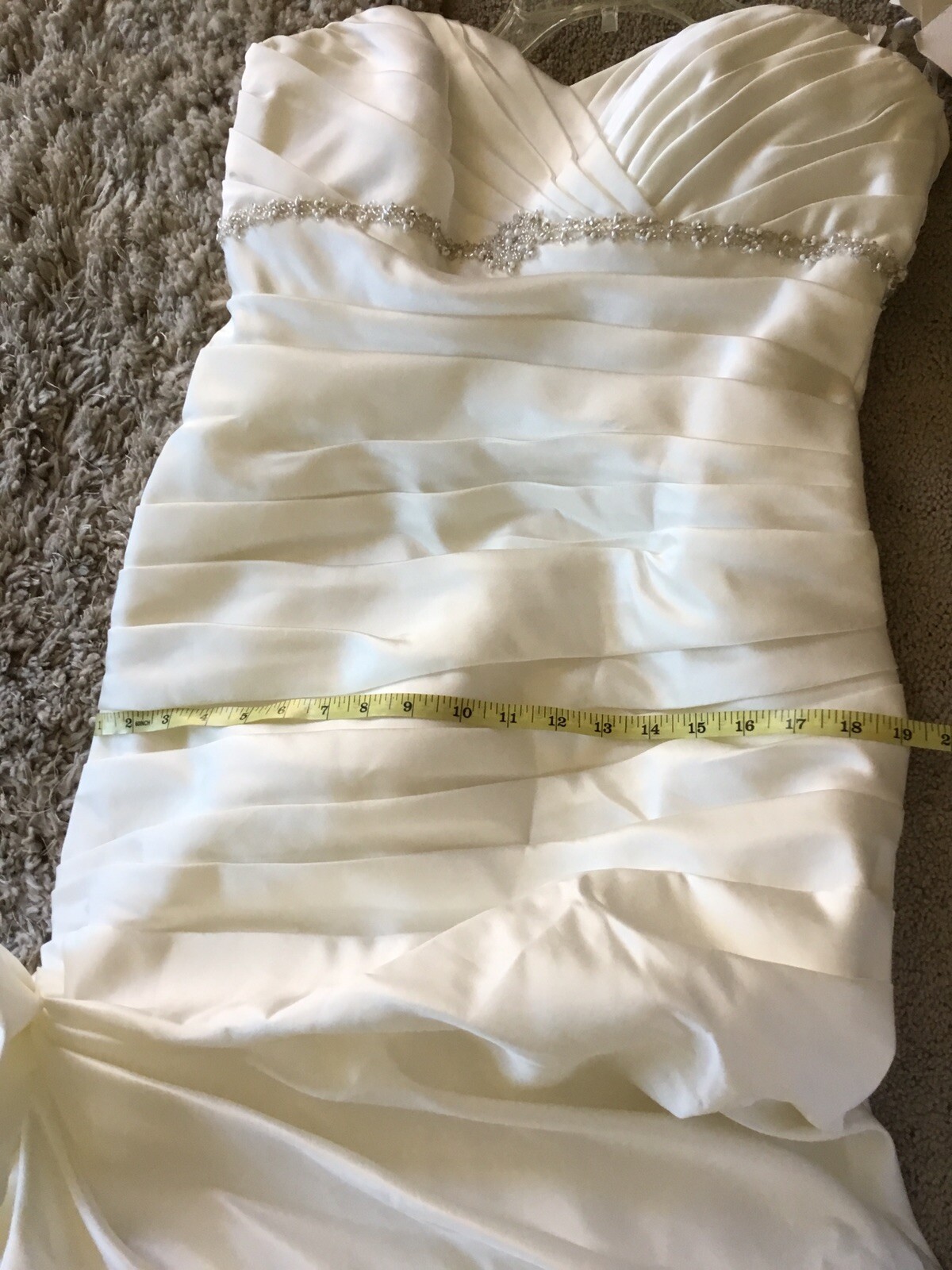 Foto 15 di 17