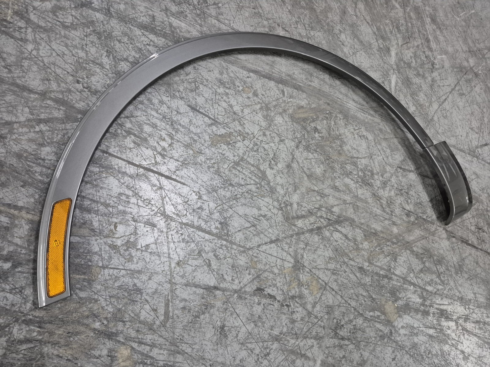 Bentley Bentayga 2017-2020 Front Left Wheel arch