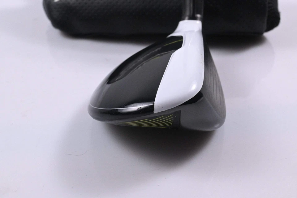 Taylormade M2 2017 #4 Hybrid / 22 Degree / Regular Flex REAX 65 Shaft - Image 3 of 4