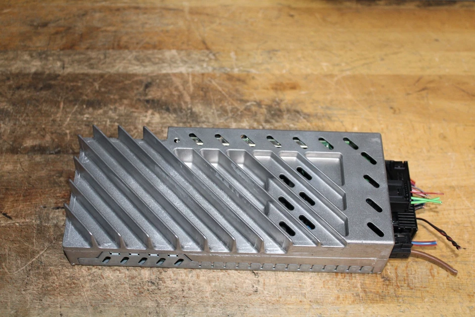 Amplificador de audio BMW F06 F10 F12 F13 2011-2019 528 535 550 M5 640 740 9292597 Foto 4 de 4