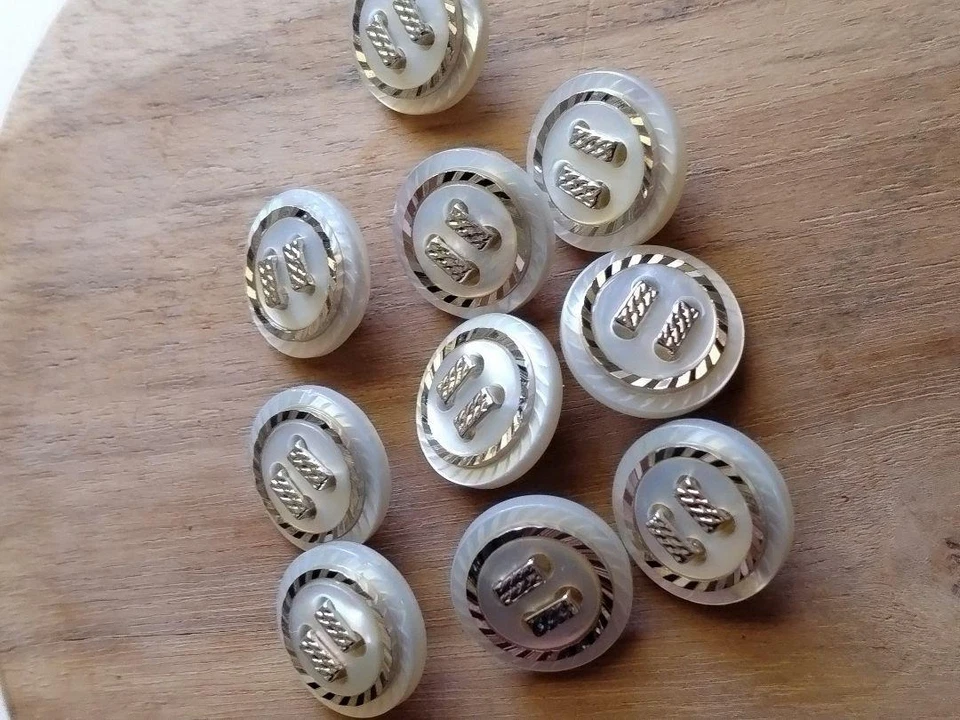 10pcs silver-colored 15mm bundle of shell buttons special vintage buttons shell - Image 4 of 4