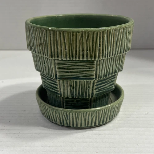 Vtg McCoy Pottery Green Basketweave Planter Pot 4” Tall  w/Attach Saucer