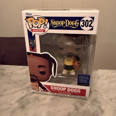 Funko Pop 302 Snoop Dogg- Yellow Lakers Dogg House LE 5000 | eBay