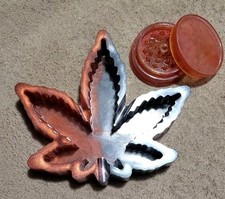 Metallic Epoxy Leaf Pattern Ashtray Trinket Dish And Grinder