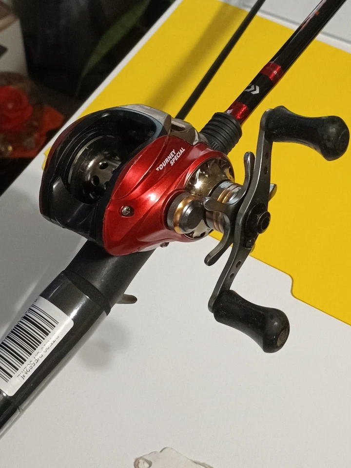 baitcasting Fishing Rod Daiwa Turbo 5'6" ML 6-12lb And Reel Bass Pro Shop - Image 4 of 4