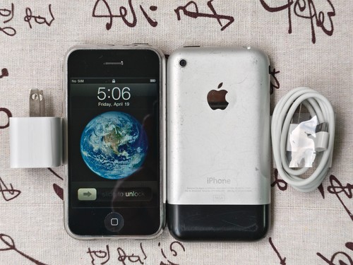 Original&Working Apple iPhone 1st gen(iPhone 2G) UNLOCKED 4/8/16GB A1203 3.5'' - Picture 3 of 10