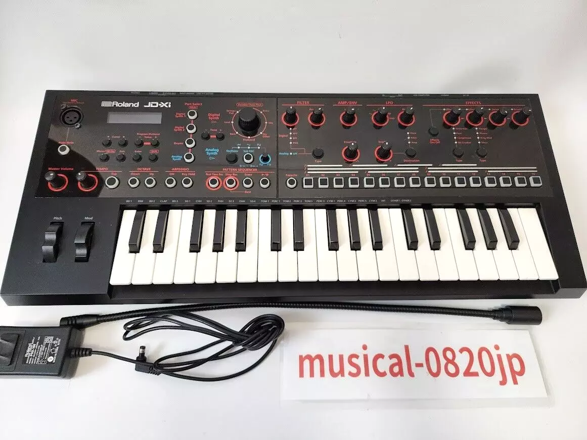 Roland JD-XI Synthesizer Analog Keyboard Black keyboard Music