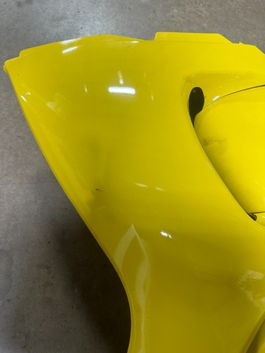08-20 SUZUKI HAYABUSA AFTERMARKET LH UPPER AND LOWER SIDE COWLING USED-YELLOW - Picture 4 of 6