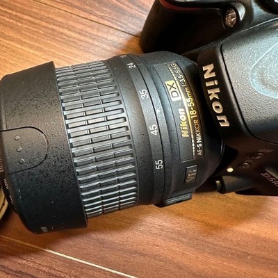 Nikon D5100/VR DX 18-55mm (良品） Nikon D D5100 16.2MP Digital SLR Camera - Black (Kit w/ AF-S DX VR