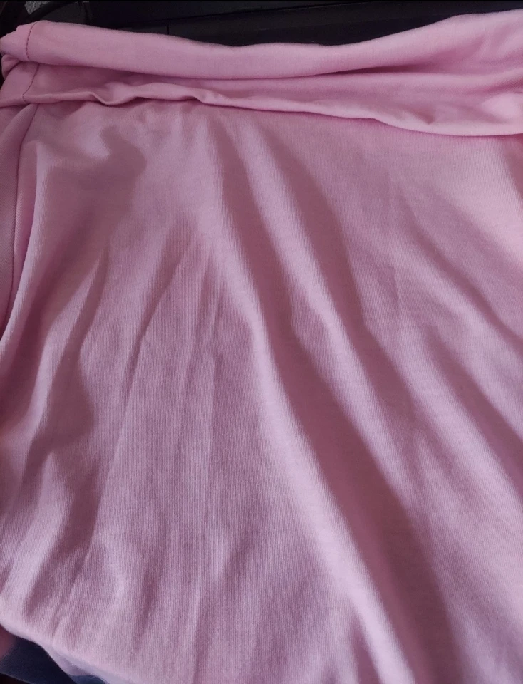 Falda LuLaRoe Olivia Rosa Floral Alta Baja M Foto 4 de 4