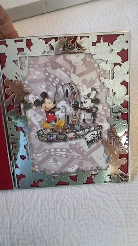 VTG 2002 Walt Disney World Cast Member Holiday Celebration Mickey Picture Frame