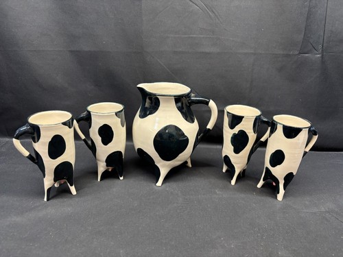 5 Stück Lot ~ Vintage "KUH" 48 Unzen Krug und (4) Tassen mit Fuß ~ 5 1/2" hoch - Bild 1 von 9