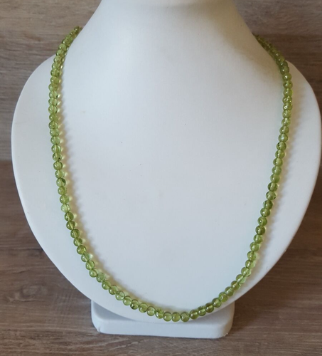 Halskette hellgrüne Perlen Kugeln Verschluss 925 Silber 17,11 g Collier CP4323