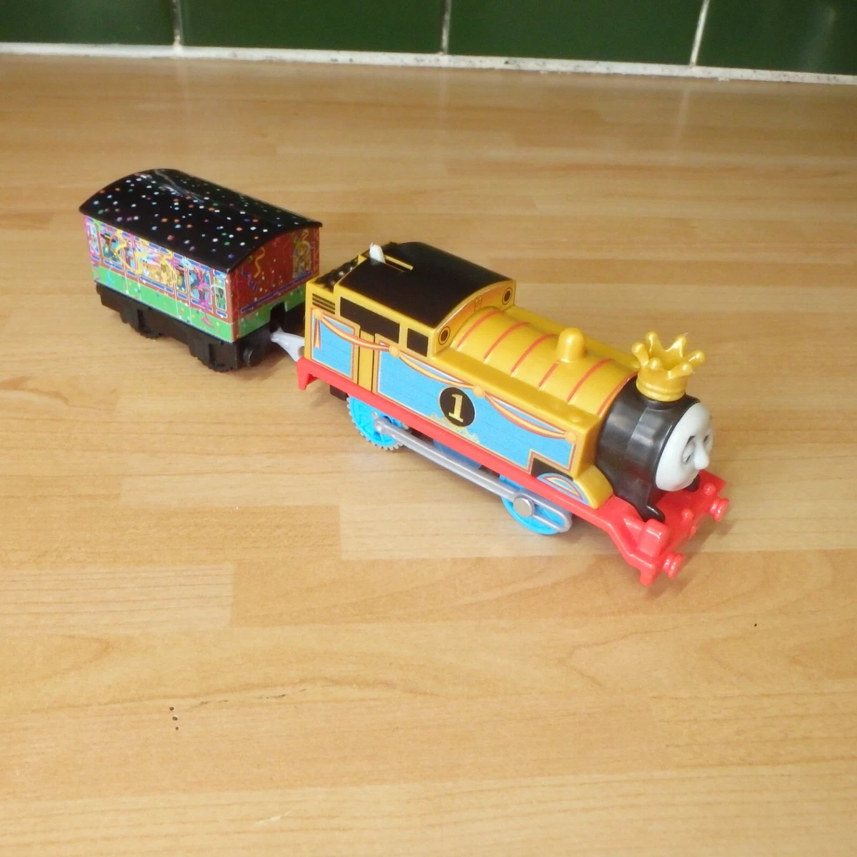 Thomas Monkey Mania Coach Thomas Trackmaster Battery Train 2013