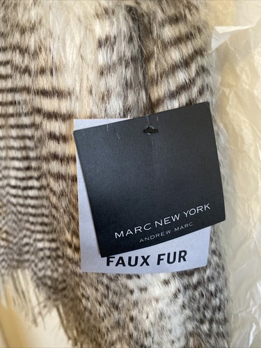 NWT!! Marc New York Brown faux fur Vest with fringe Women Medium MSRP: $99.00 - Picture 4 of 7