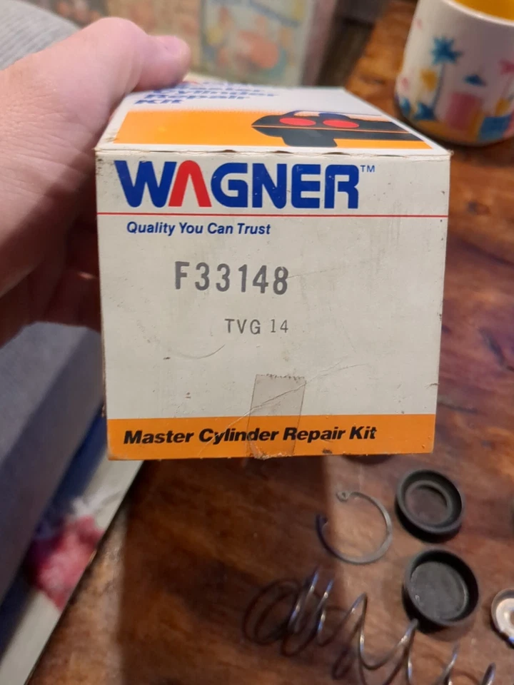 Kit de reparación de cilindro maestro de embrague Wagner F33148 para Chevrolet C10 C30 K10  Foto 2 de 4