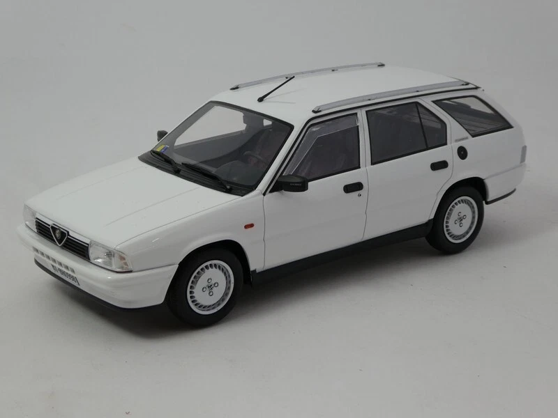 Laudoracing Alfa Romeo 33 1.7 Sport Wagon Q.V. Blanc 1988 1/18 LM177D - Photo 2/3