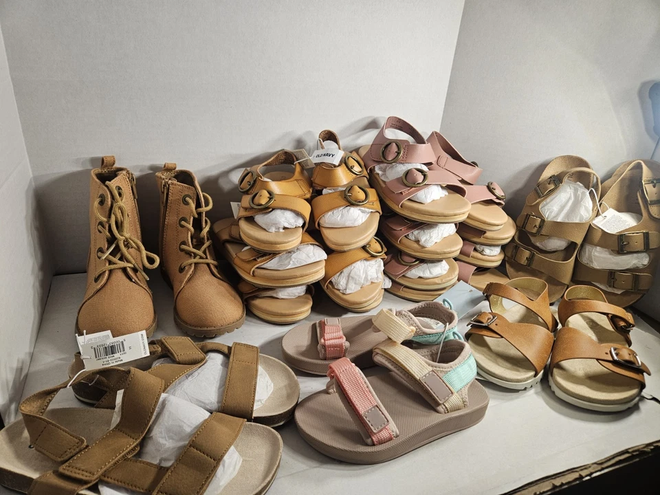 Lote de botas sandalias zapatos niñas pequeñas, talla 8-10, nuevas con etiquetas, H&M, Old Navy, Cat & Jack Foto 2 de 4