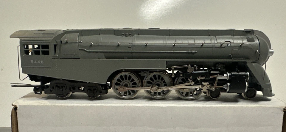 Motor Hudson aerodinámico Rivarossi escala HO NYC New York Central 4-6-4 #5446 Foto 2 de 4