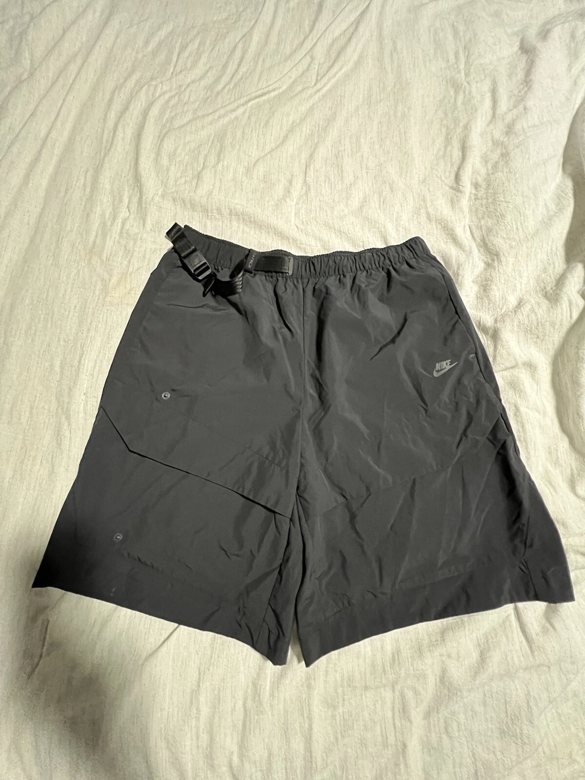 Shorts tissés Nike Sportswear Tech Pack. Supreme Palace Kith Aime caché
