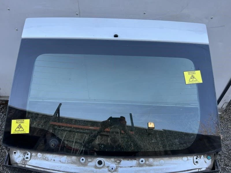 Toyota Prius 2011-2015 maletero puerta trasera panel carcasa 67005-47181 OEM Foto 3 de 4