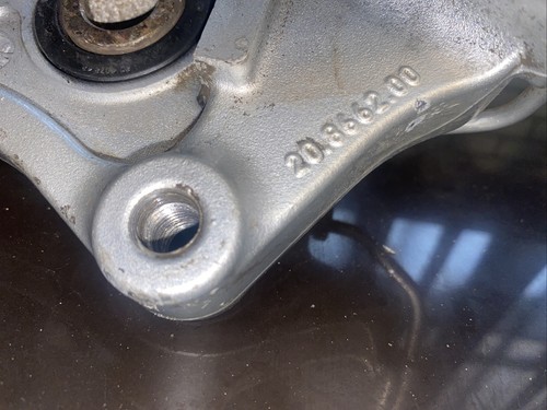 one Cadillac V series Right Rear Brembo Brake Caliper 20.8662.00 - Picture 2 of 9