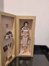 INTEGRITY FASHION ROYALTY DOLLS COLLECTION !!THE VERY RARE VERONIQUE PERRIN...