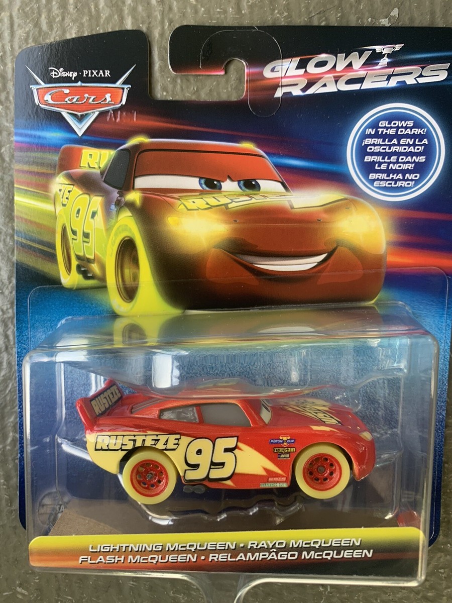 Glow Racers Lightning McQueen マテル Disney and Pixar Cars Glow Racers Launch & Criss-Cross