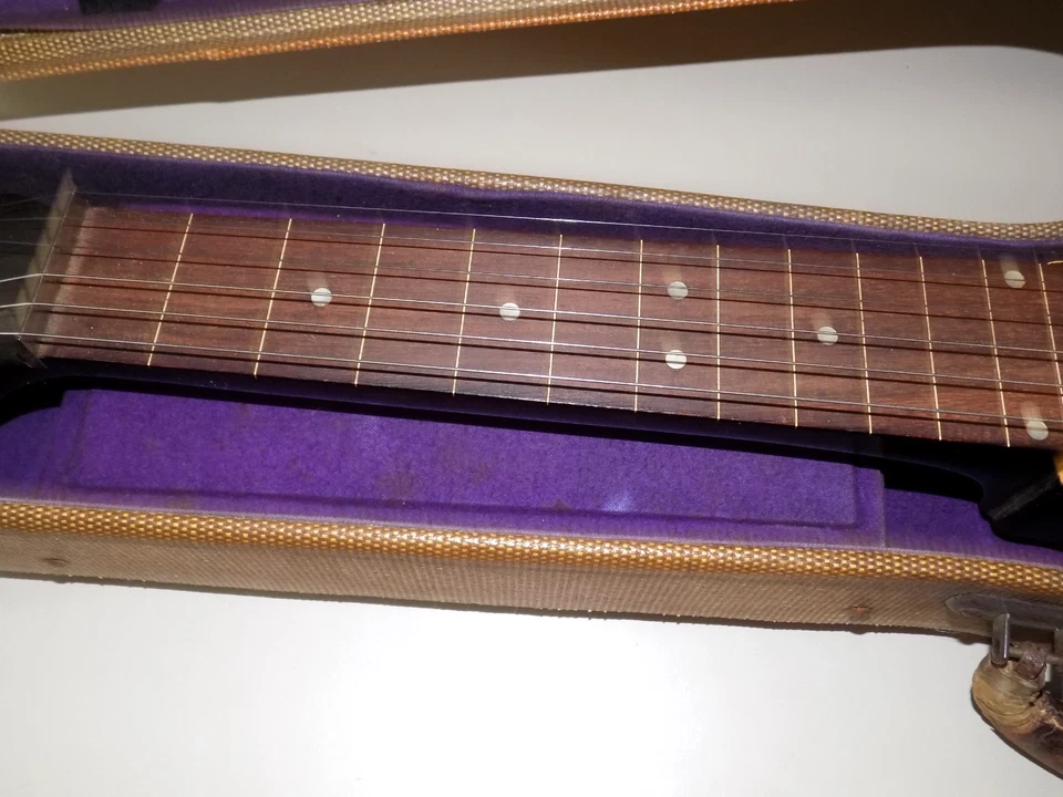 GIBSON F924-18 LAP STEEL SUNBURST WITH CASE 1930's? 1940's? NICE RARE MAKE OFFER - Image 4 of 4