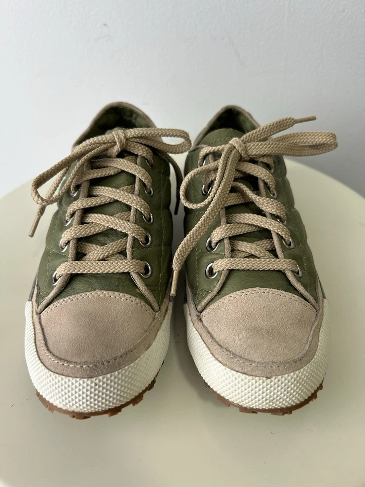 Tenis informales Naughty Monkey Metro para mujer talla 8 de cuero acolchado verde Foto 2 de 4