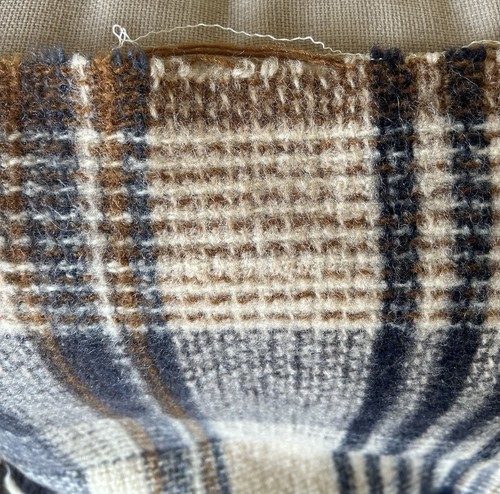 Vintage 1973 MISSONI Wool Blanket by T&J Vestor - Made in Italy - Picture 7 of 12