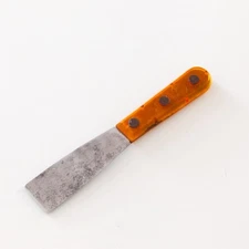 Vintage Red Devil Putty Knife P-23 S - 1 1/4 in. amber acetate handle rare 1947