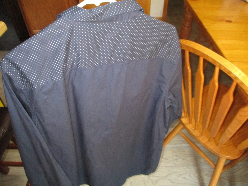 Nueva camisa con botones con puño abatible manga larga Brave Soul para hombre, azul marino, talla XL Foto 3 de 4