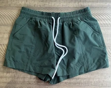 CALIA by Carrie Underwood Green Shorts Women's Size Small Athleisure Workout