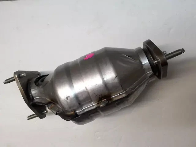 Convertidor catalítico para Nissan (N/P 208A39CE0A)